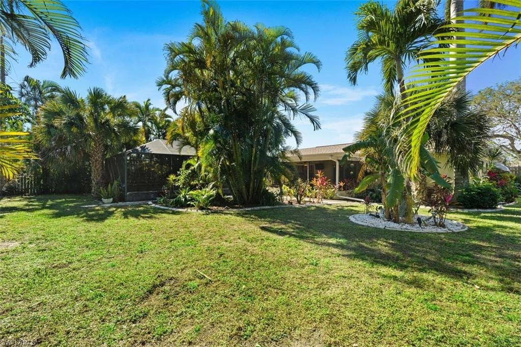 5217 Elm Ct, Cape Coral, FL 33904-44