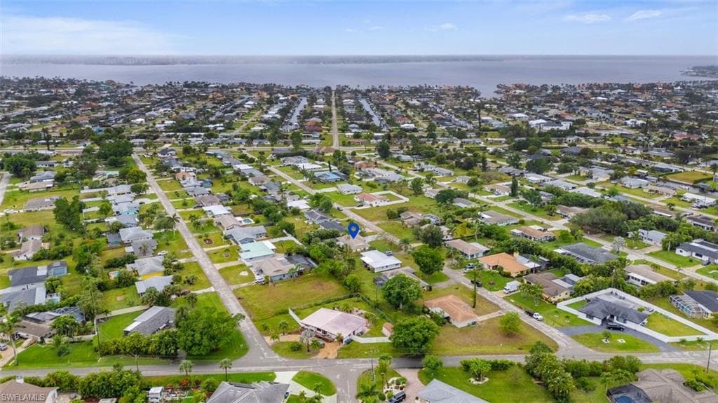 5217 Elm Ct, Cape Coral, FL 33904-49