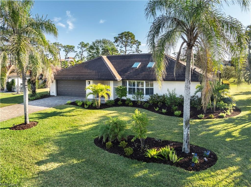 28389 Verde Ln, Bonita Springs, FL 34135-1