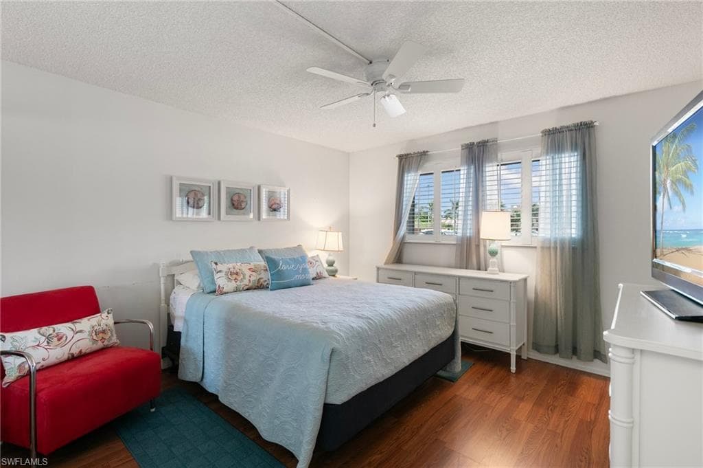 100 Forest Lakes Blvd 102, Naples, FL 34105-16