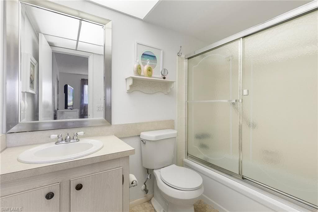 100 Forest Lakes Blvd 102, Naples, FL 34105-17