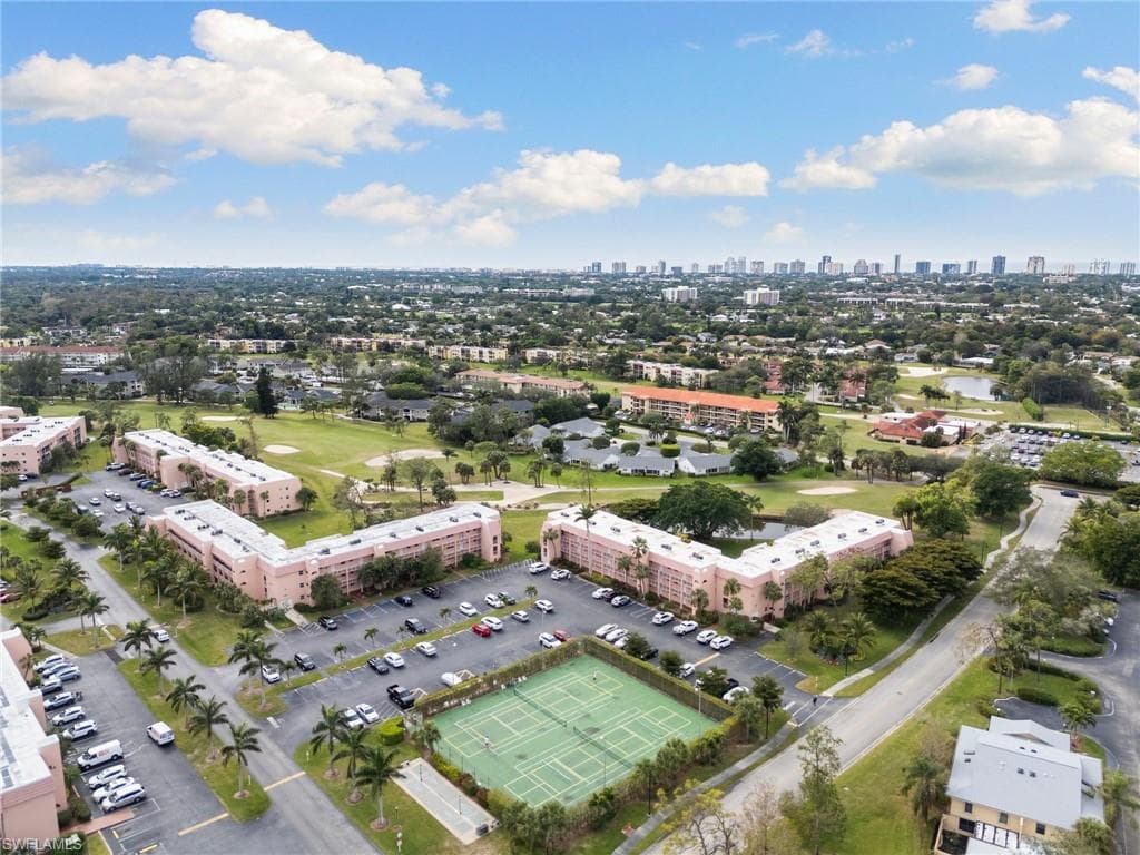 100 Forest Lakes Blvd 102, Naples, FL 34105-24