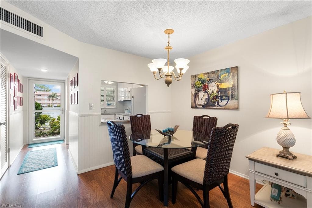 100 Forest Lakes Blvd 102, Naples, FL 34105-8