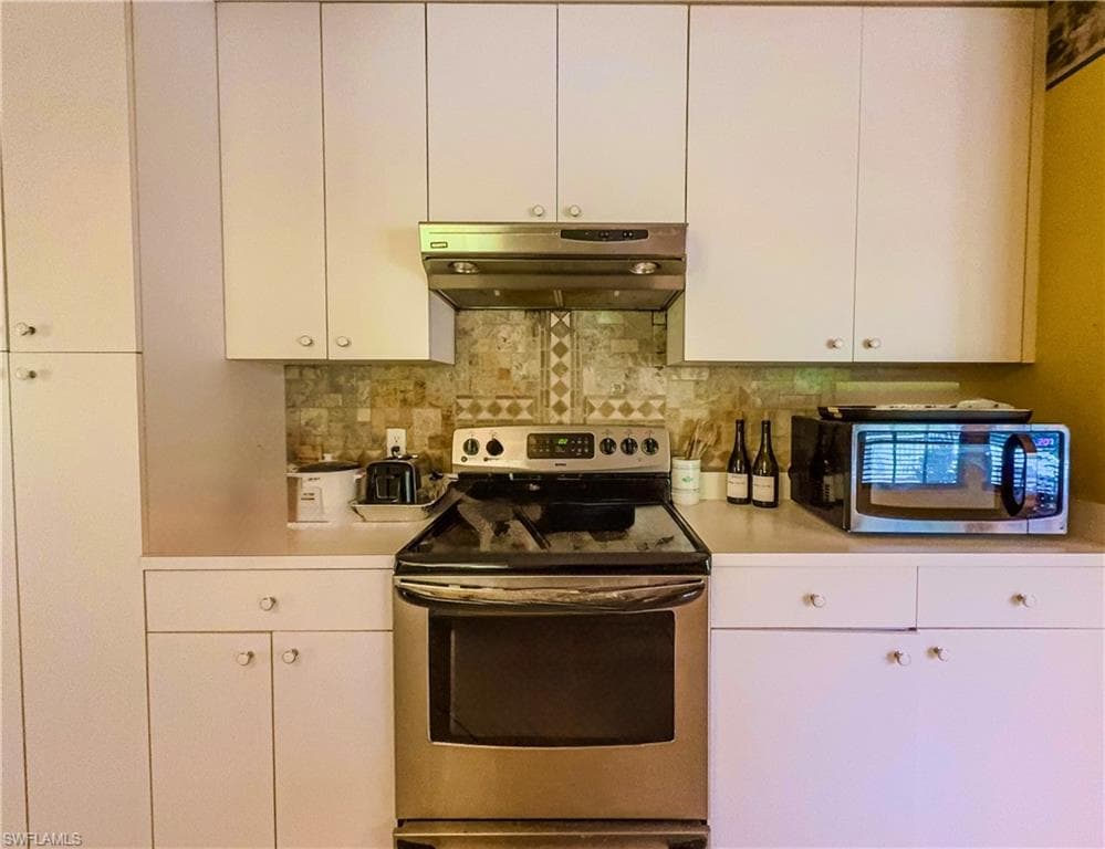 2911 14th Ave SE, Naples, FL 34117-14