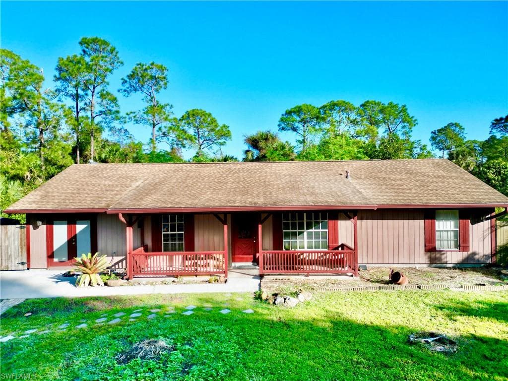 2911 14th Ave SE, Naples, FL 34117-1