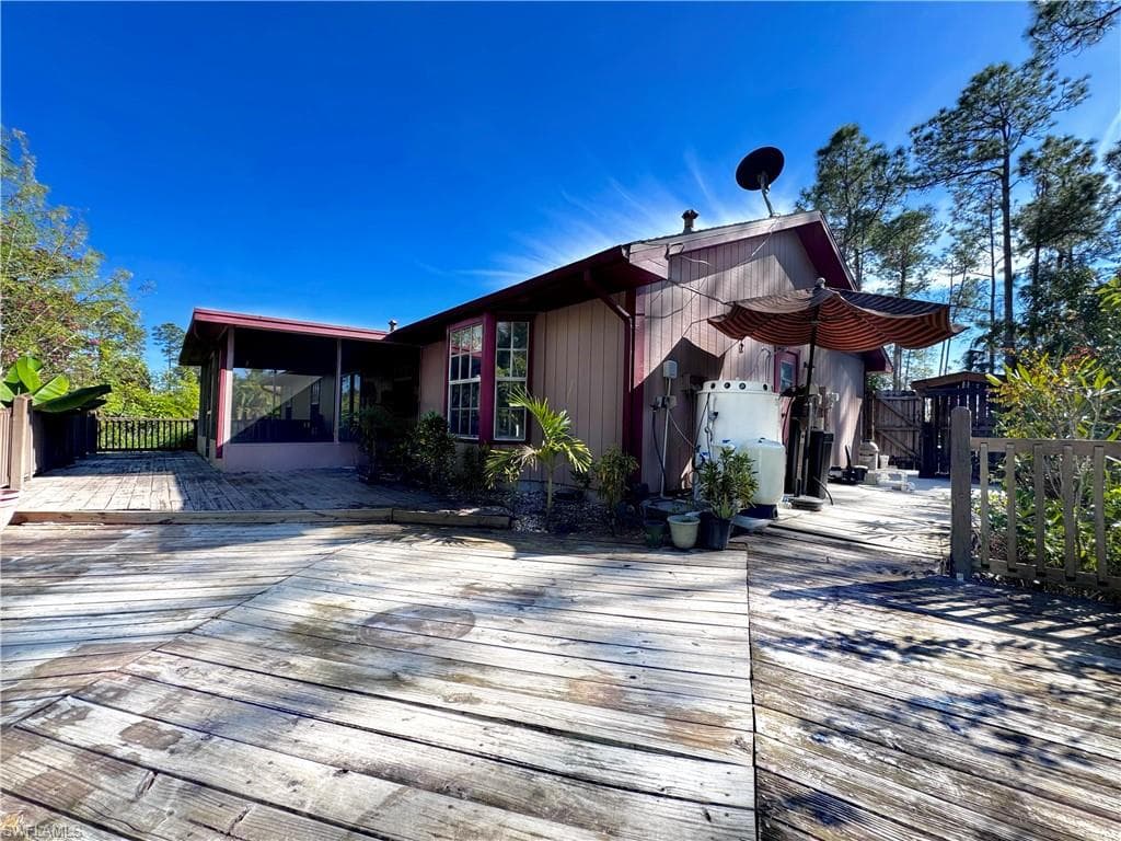 2911 14th Ave SE, Naples, FL 34117-2