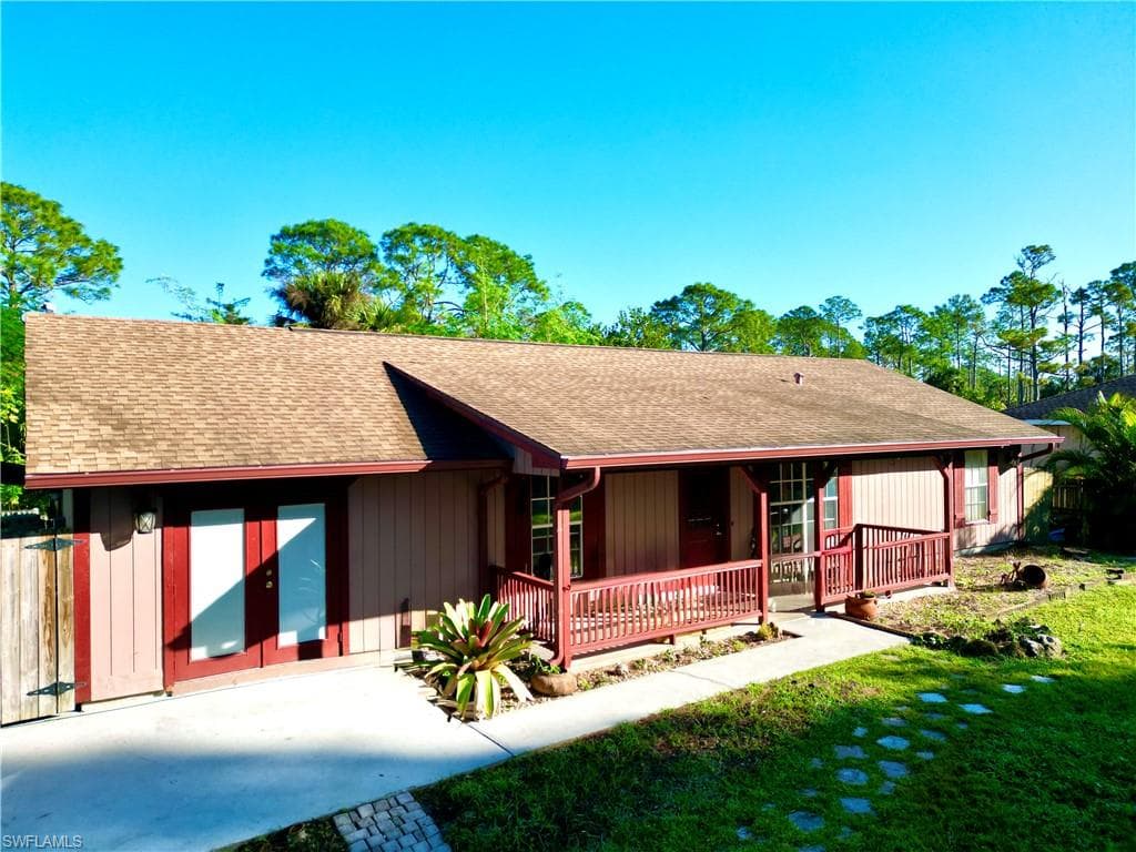 2911 14th Ave SE, Naples, FL 34117-3