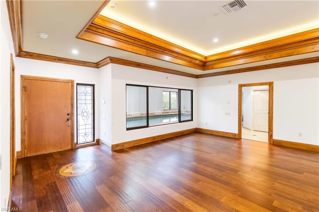 700 Arbor Lake Dr 7-101, Naples, FL 34110-4
