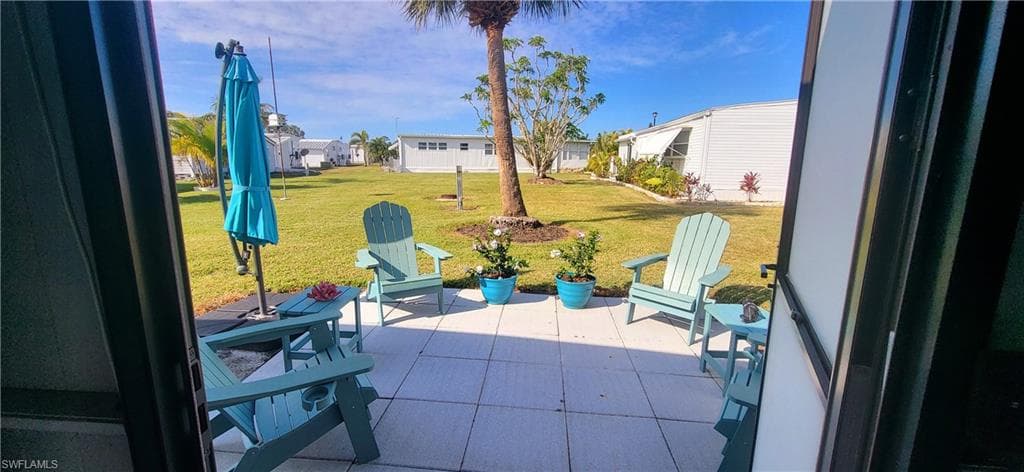 21 Diamond Ln D21, Naples, FL 34112-16