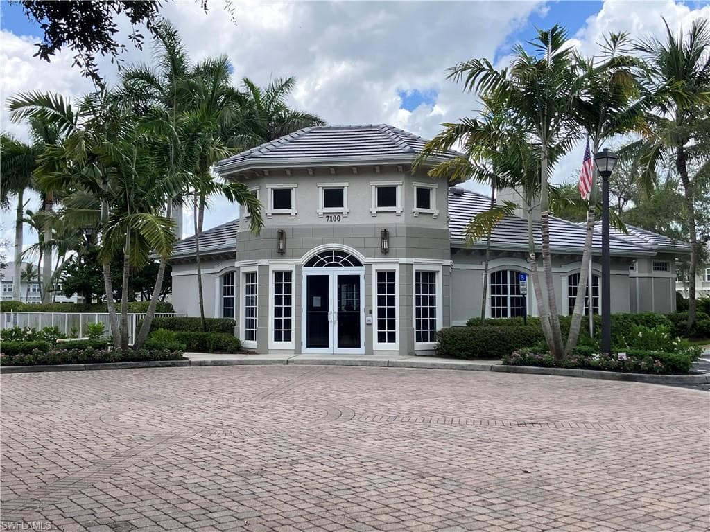 7172 Lemuria Cir 1802, Naples, FL 34109-37