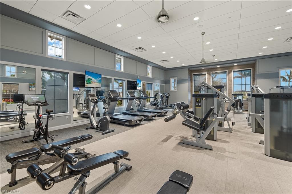8880 Redonda Dr, Naples, FL 34114-33