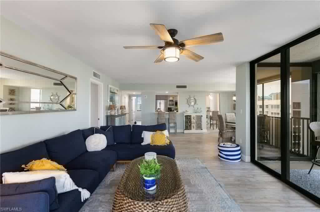 17 Bluebill Ave 1101, Naples, FL 34108-9
