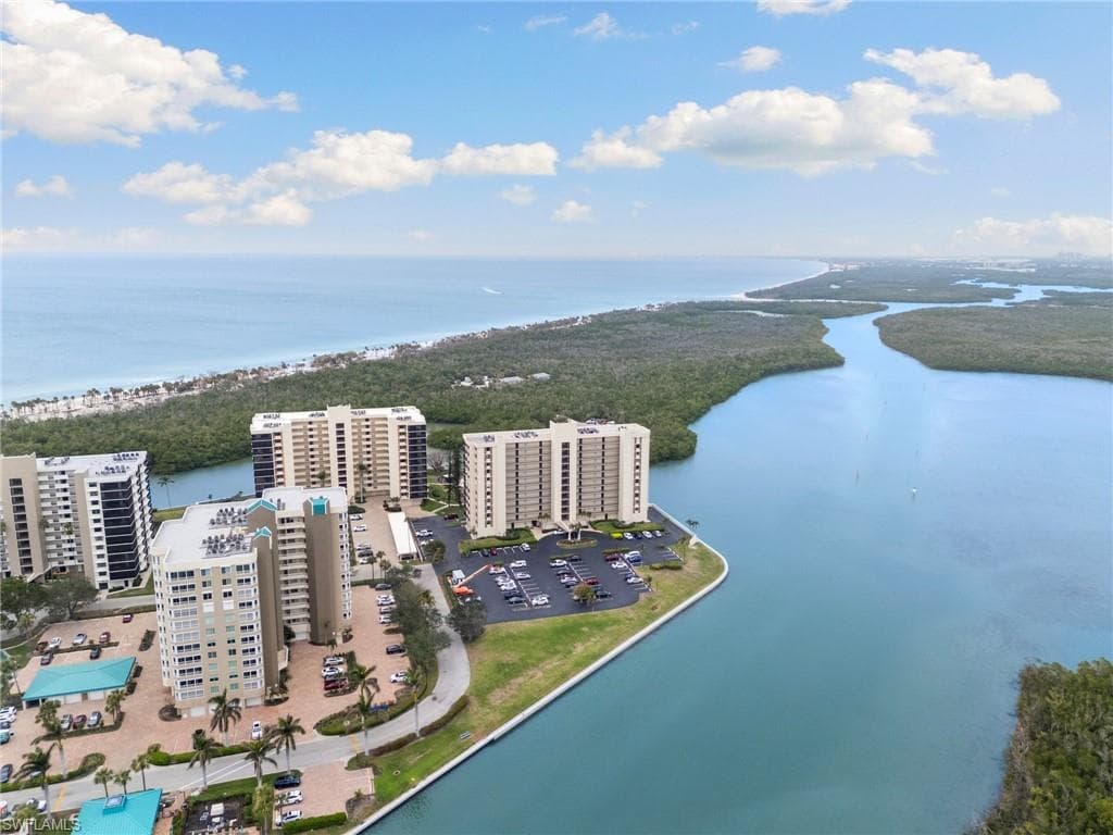 17 Bluebill Ave 1101, Naples, FL 34108-36
