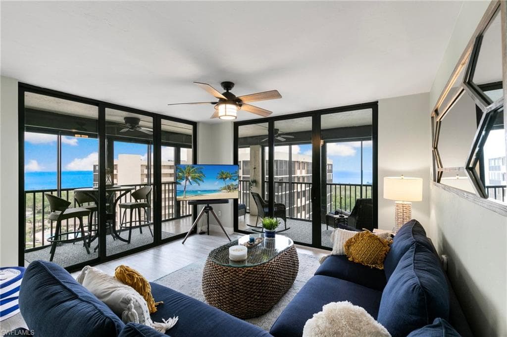 17 Bluebill Ave 1101, Naples, FL 34108-6