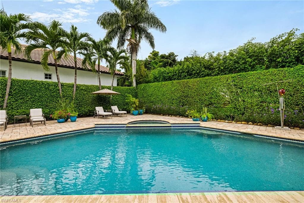 1980 Gordon Dr, Naples, FL 34102-11