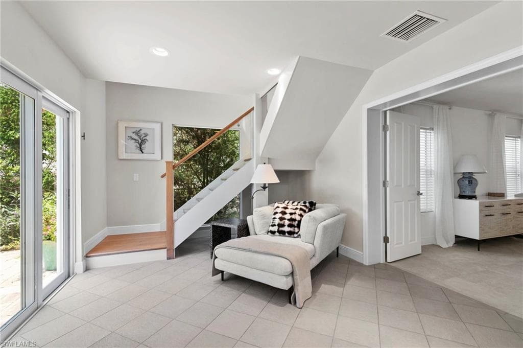 1980 Gordon Dr, Naples, FL 34102-27