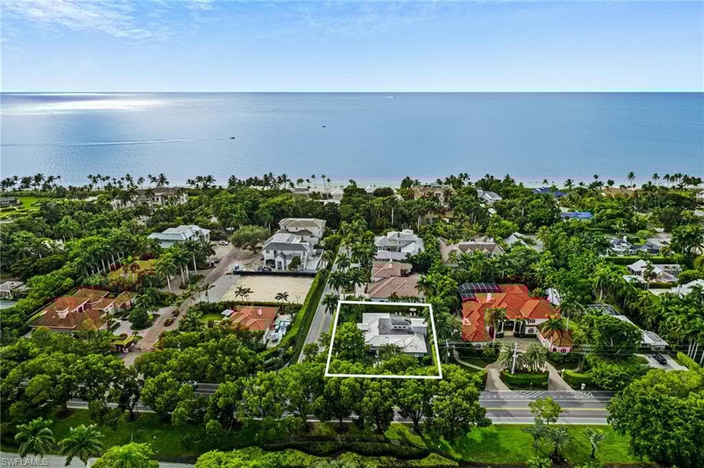 1980 Gordon Dr, Naples, FL 34102-3