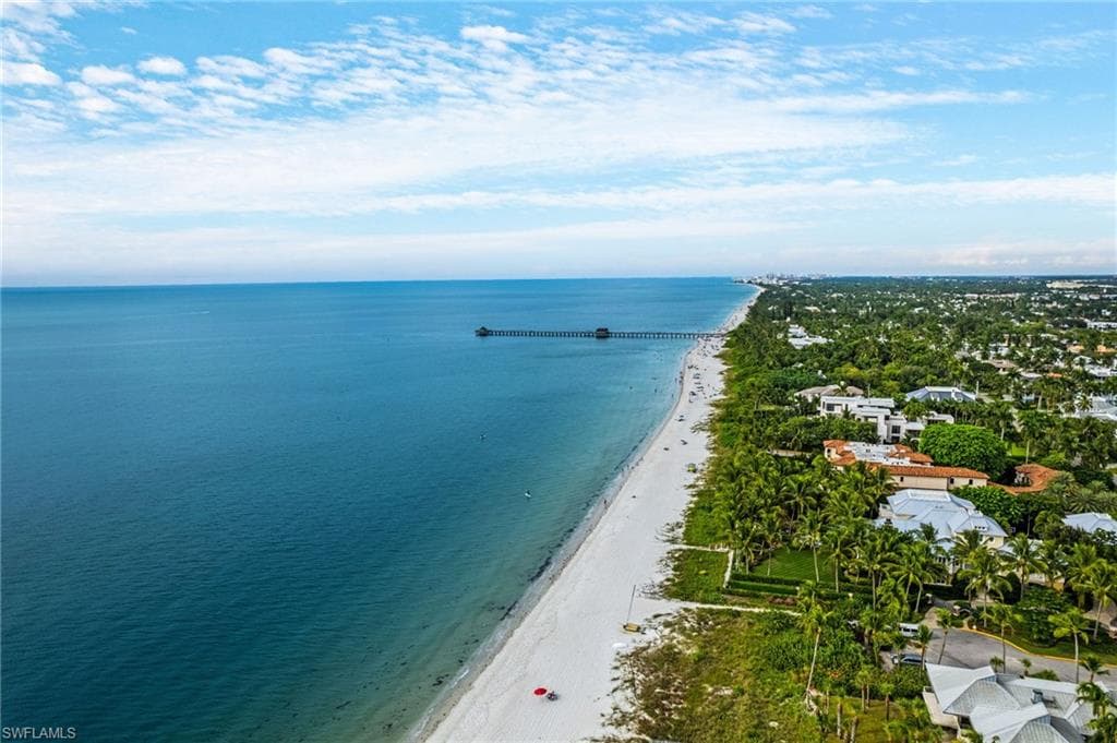1980 Gordon Dr, Naples, FL 34102-4