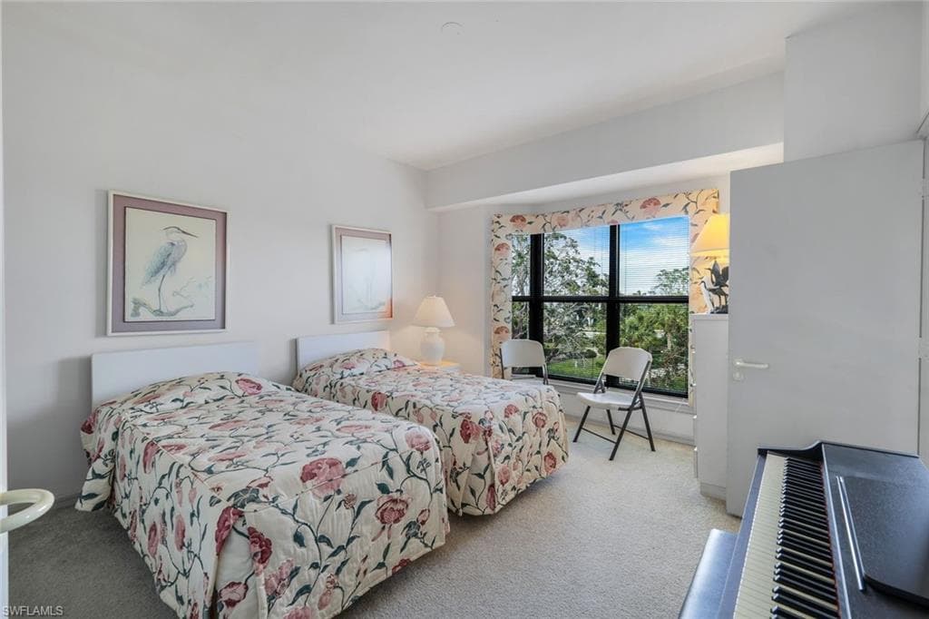 210 La Peninsula Blvd 210, Naples, FL 34113-20