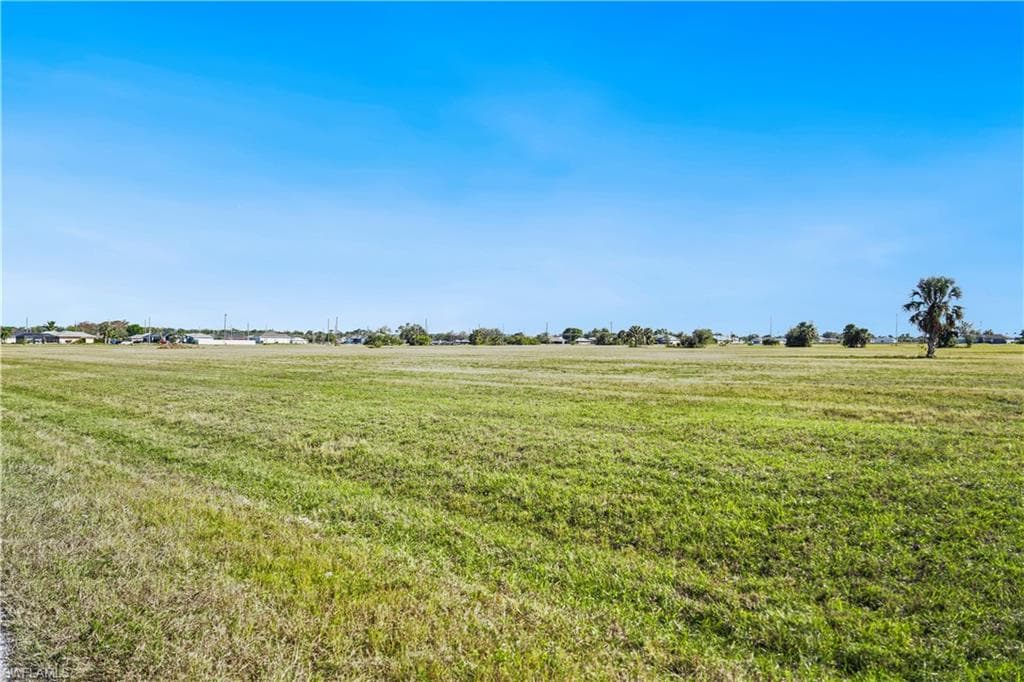 2016 17th Ter, Cape Coral, FL 33909-5