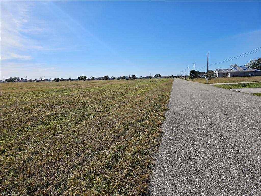 2016 17th Ter, Cape Coral, FL 33909-6