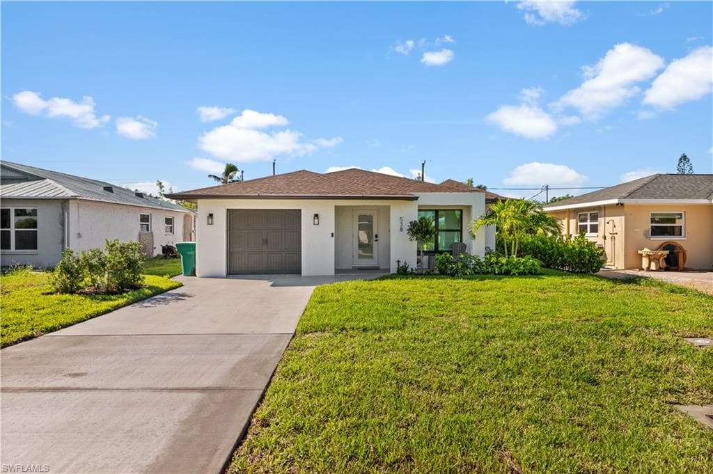 538 106th Ave N, Naples, FL 34108-35