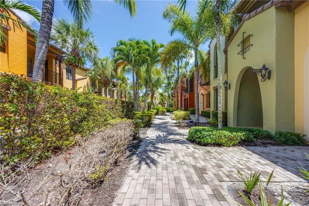 8979 Malibu St 1401, Naples, FL 34113-35