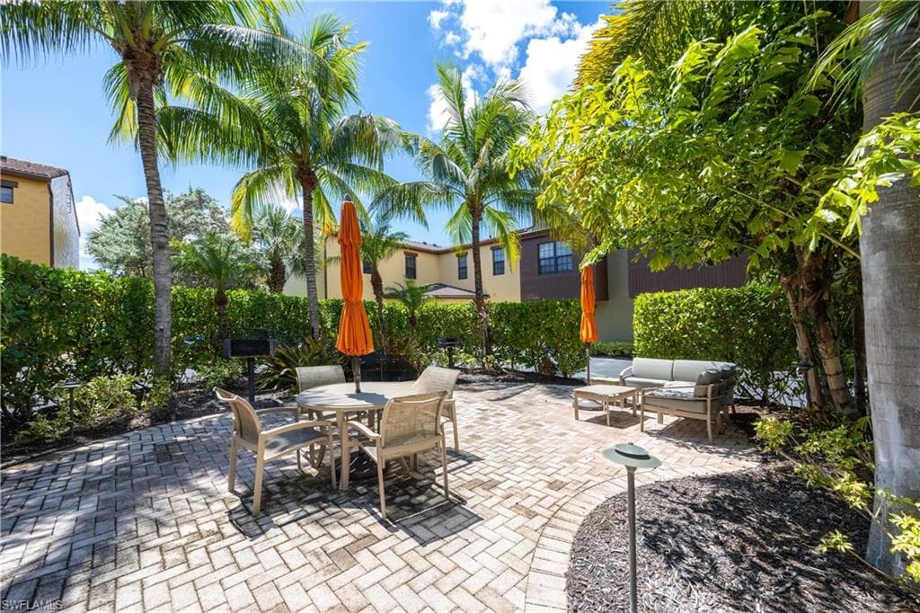 8979 Malibu St 1401, Naples, FL 34113-36
