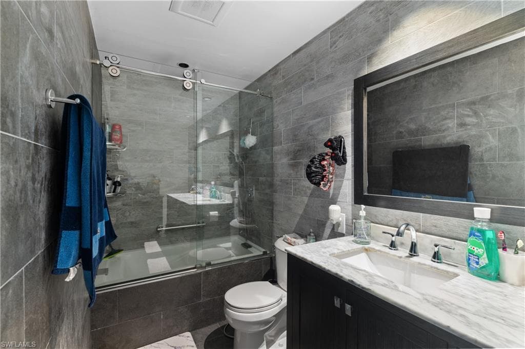 3612 Boca Ciega Dr F14, Naples, FL 34112-19