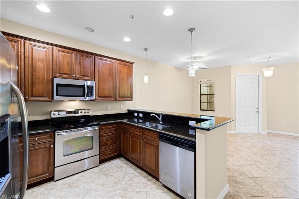 9050 Capistrano St N 4105, Naples, FL 34113-15