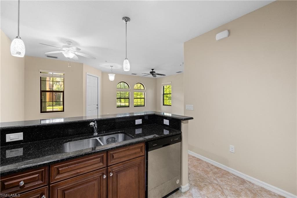 9050 Capistrano St N 4105, Naples, FL 34113-16