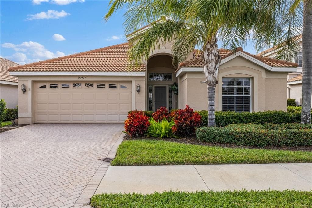 23921 Copperleaf Blvd, Estero, FL 34135-4