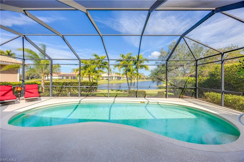 6786 Bent Grass Dr, Naples, FL 34113-27