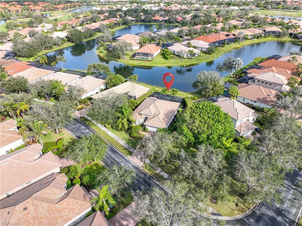 6786 Bent Grass Dr, Naples, FL 34113-34