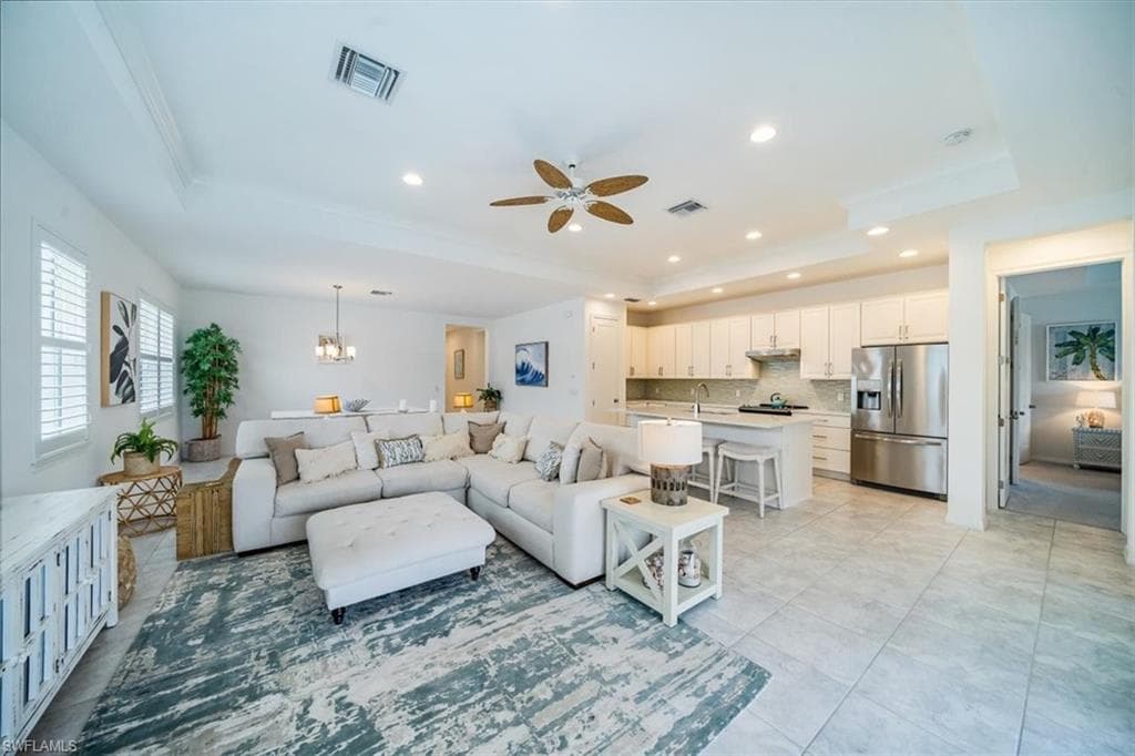 14552 Topsail Dr, Naples, FL 34114-14