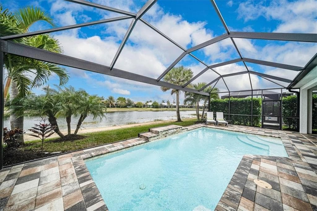 14552 Topsail Dr, Naples, FL 34114-31