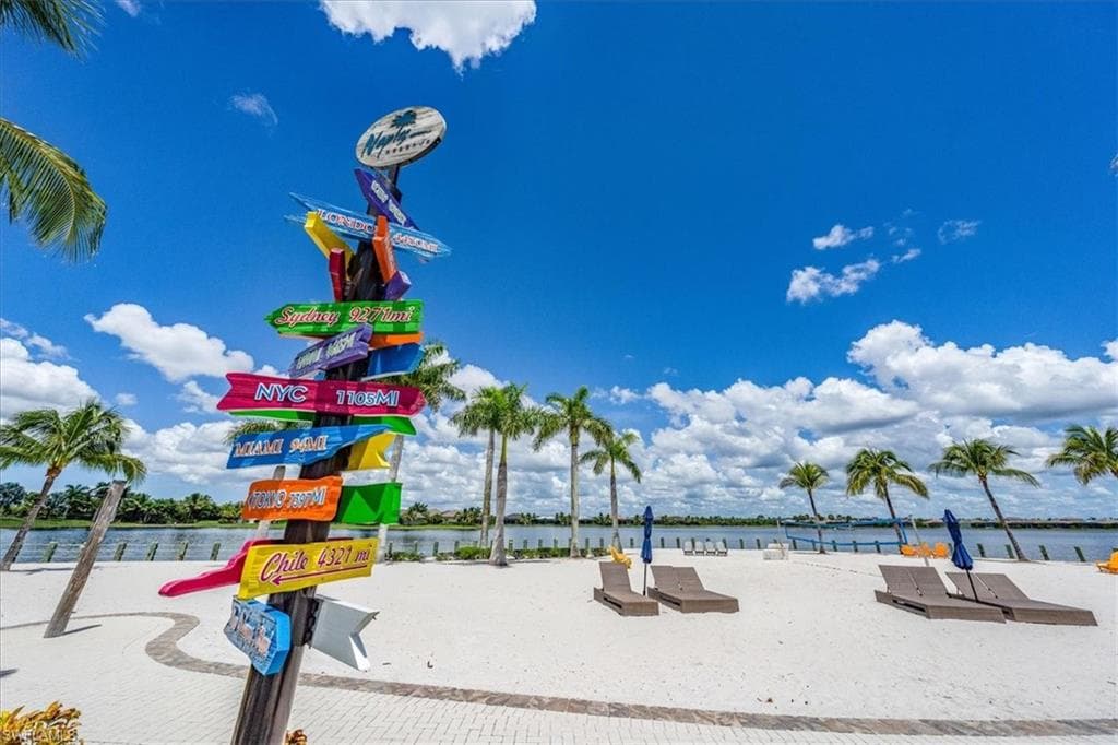 14552 Topsail Dr, Naples, FL 34114-48