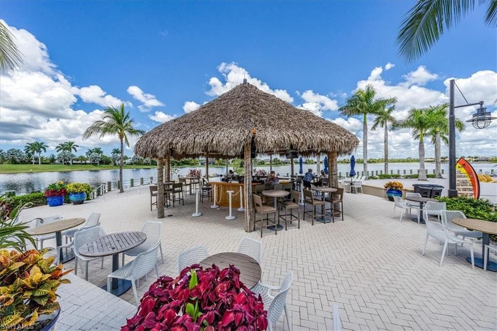14552 Topsail Dr, Naples, FL 34114-49