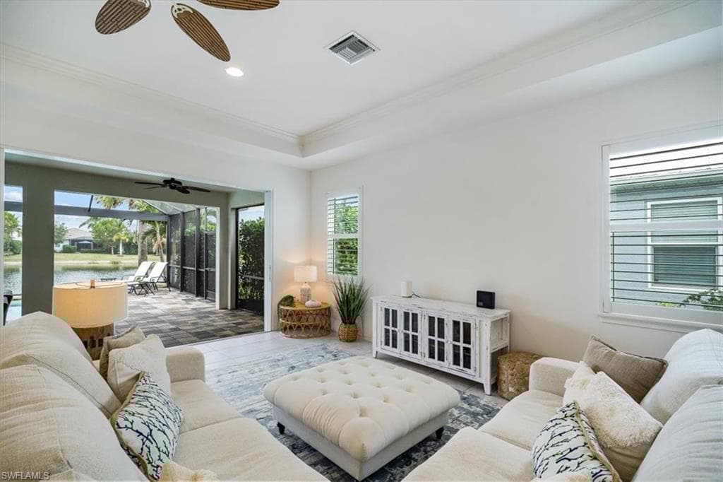 14552 Topsail Dr, Naples, FL 34114-7