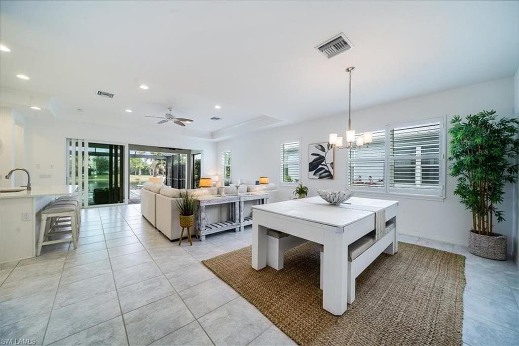14552 Topsail Dr, Naples, FL 34114-8
