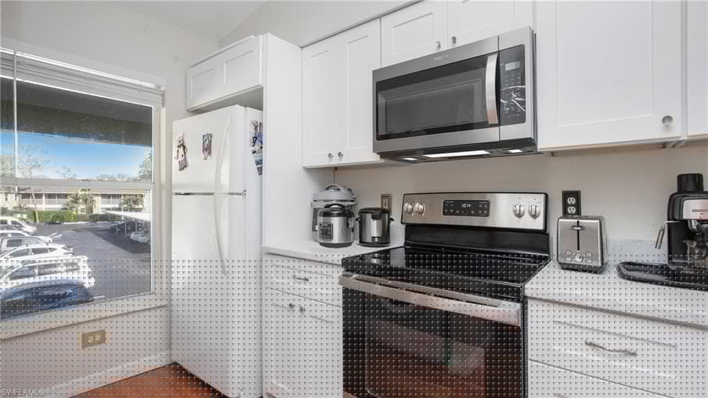 303 Quail Forest Blvd 224, Naples, FL 34105-7