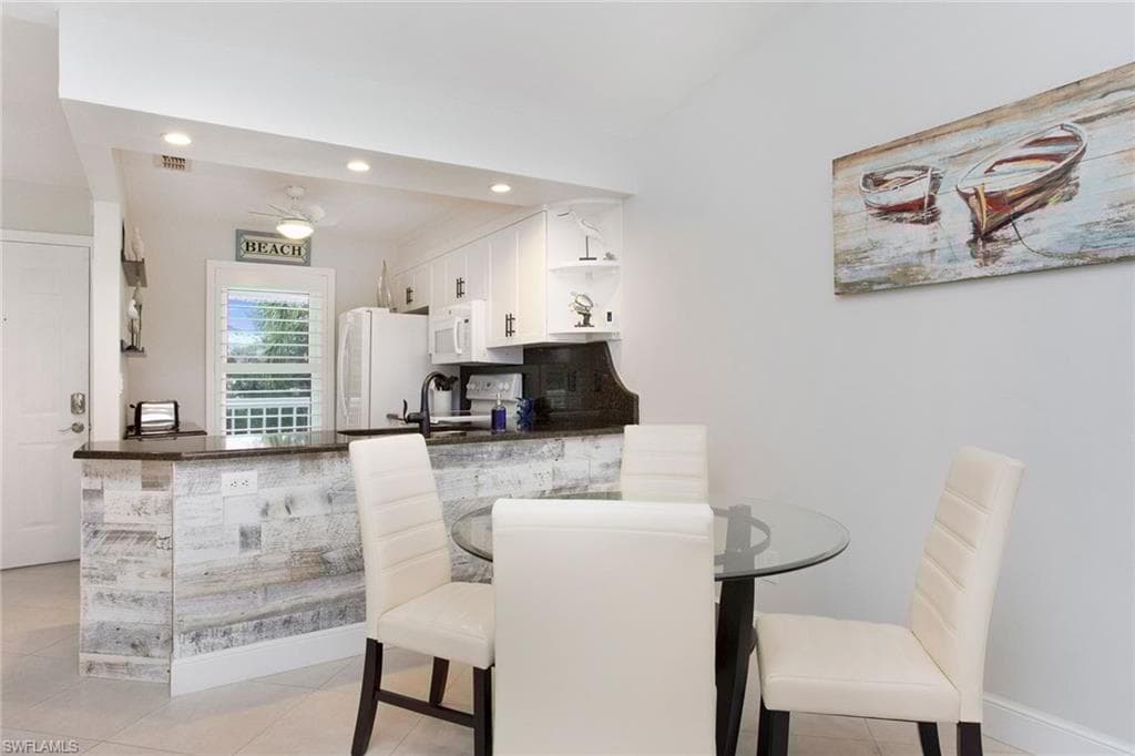1375 Mainsail Dr 1712, Naples, FL 34114-7