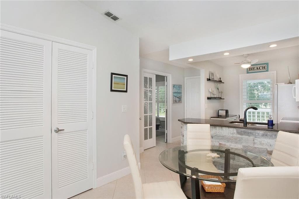 1375 Mainsail Dr 1712, Naples, FL 34114-8