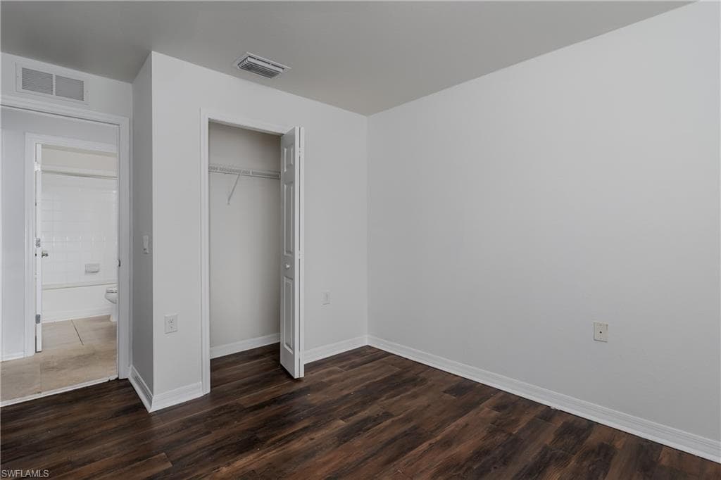 9101 Gervais 1702, Naples, Fl 34120-16