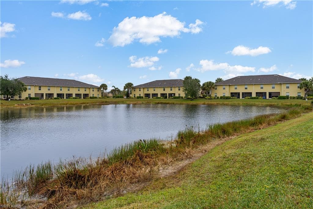 9101 Gervais 1702, Naples, Fl 34120-34
