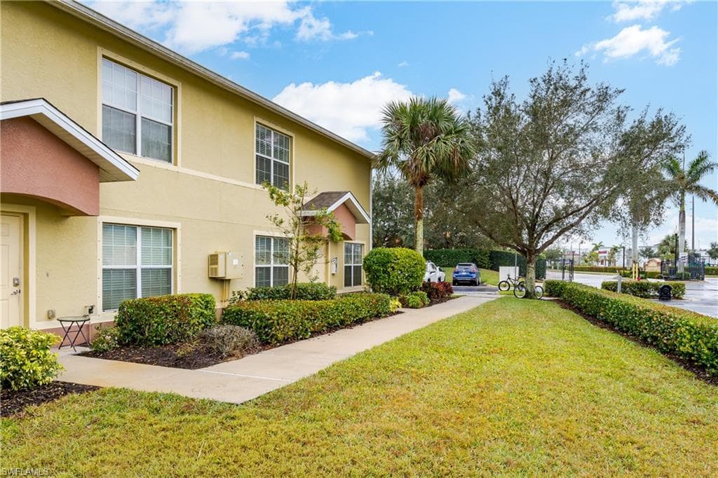 9101 Gervais 1702, Naples, Fl 34120-7