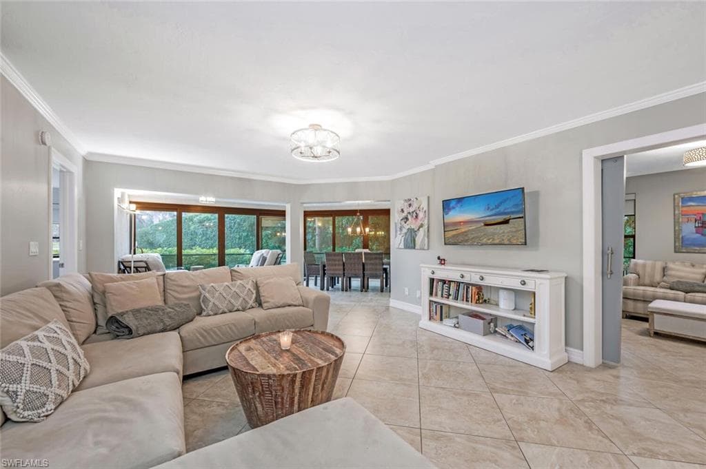 5880 Via Lugano 104, Naples, FL 34108-15