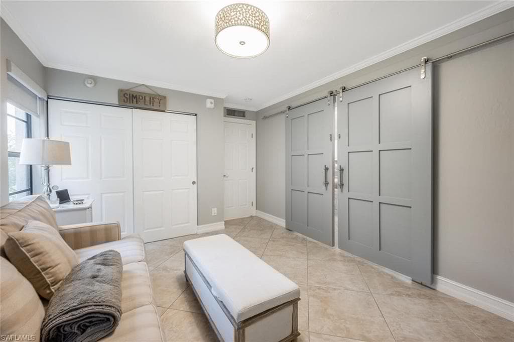 5880 Via Lugano 104, Naples, FL 34108-22