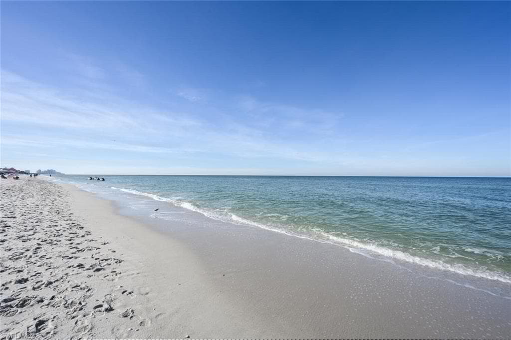 5880 Via Lugano 104, Naples, FL 34108-44