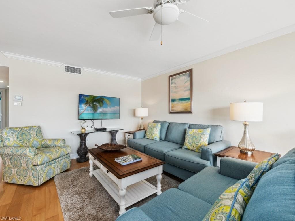 3200 Gulf Shore Blvd N 407, Naples, FL 34103-9